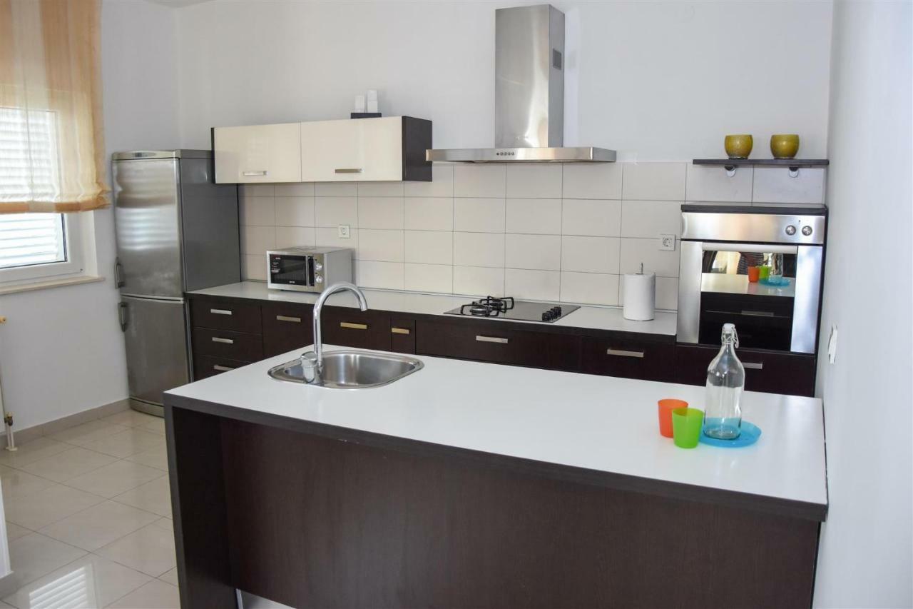 Crnika Apartment Mandre Bagian luar foto